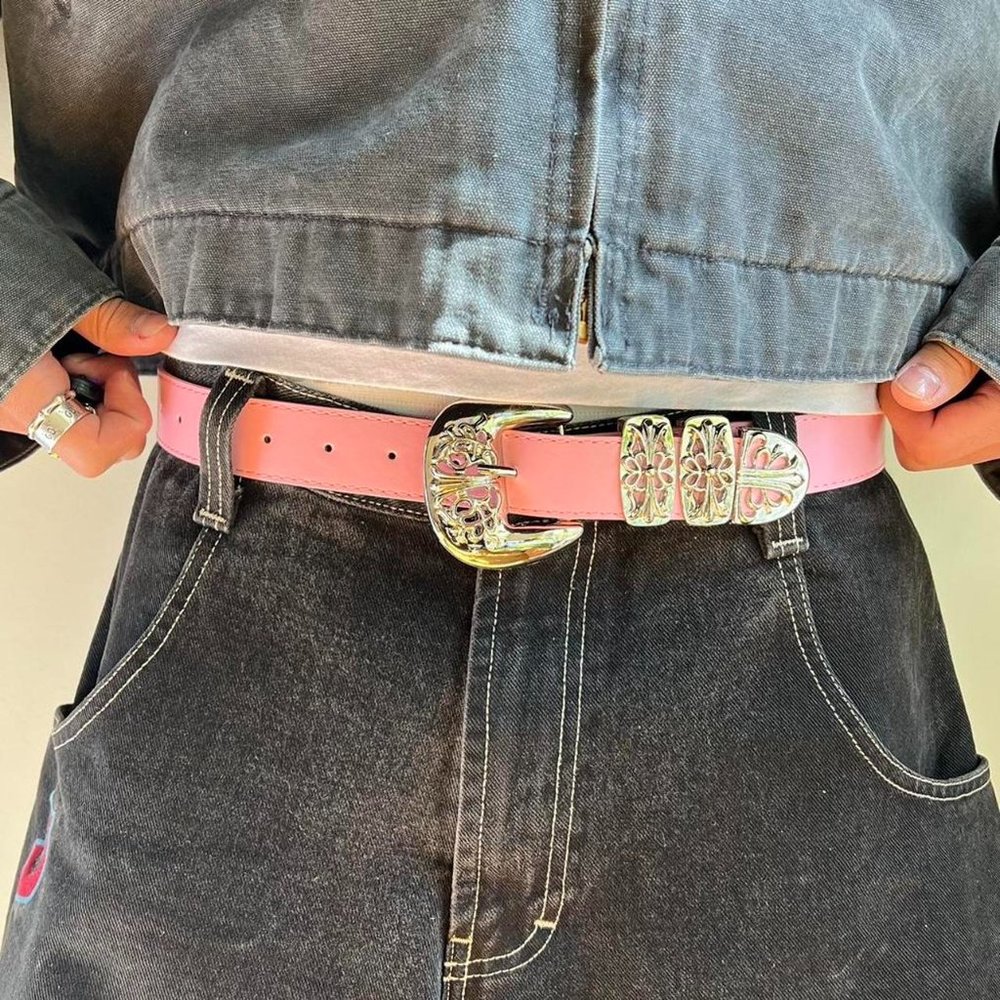 vintage chrome buckle pink american western design belt
